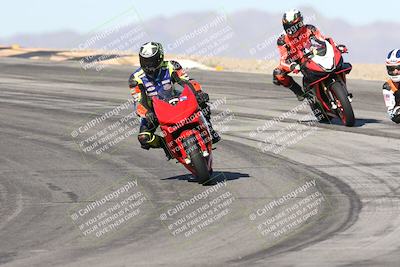 media/Dec-01-2025-Moto Forza (Mon) [[2daa91e15f]]/2-Intermediate Group/Session 2 (Turns 9 and 10)/